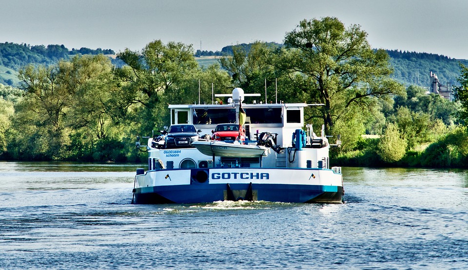 35 Fahrzeuge in Tirol: Polizei beschlagnahmt Raserautos im Land