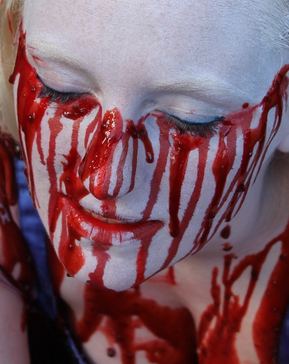 Brutaler Überfall am Bahnhof Meidling: Junge Angreifer im Fokus