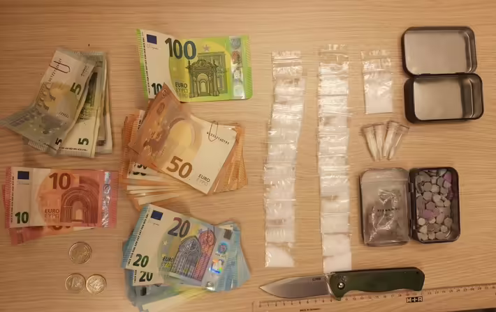 Drogentransport und Einhandmesser: Festnahme am Ostkreuz!