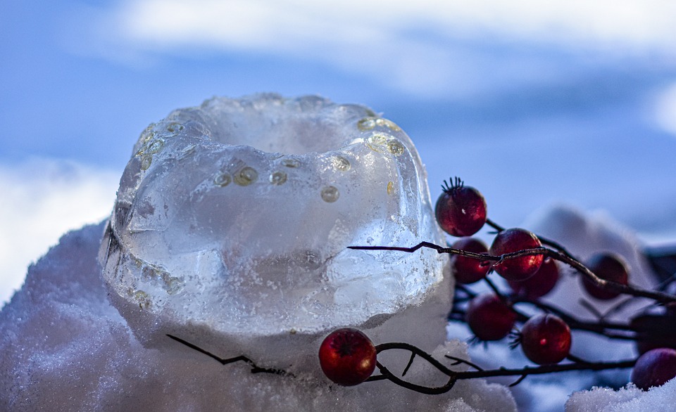 Eiskunst und Nächstenliebe: Eiskrippe im Grazer Landhaushof eröffnet