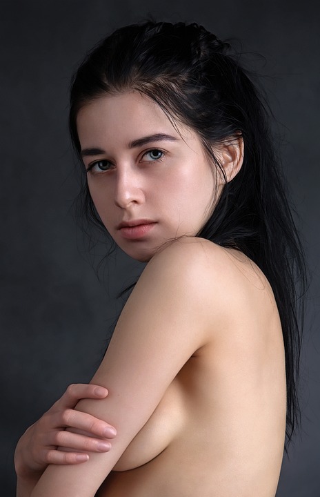 Emotionen im Fokus: Neue Ausstellung in der Galerie Steyrdorf eröffnet