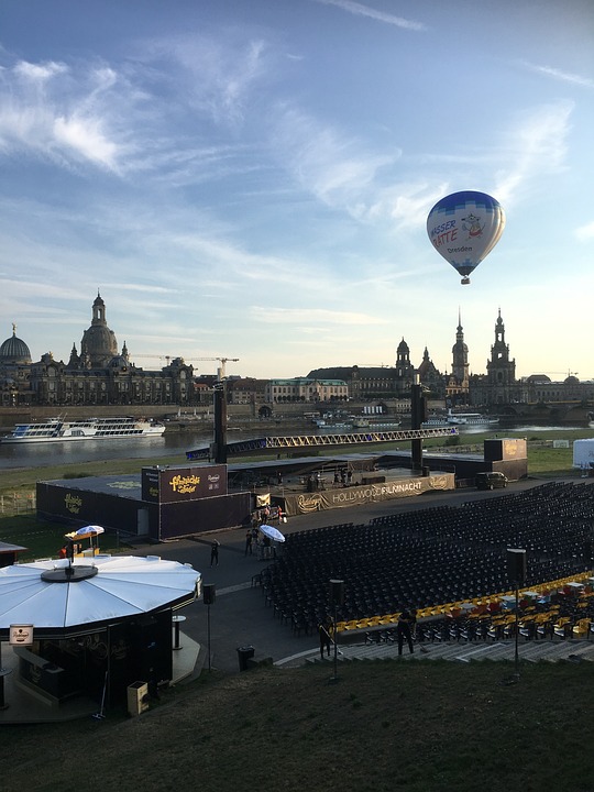 Genussvolle Filmnacht in Wallern:  Zeit für Utopien  erleben!