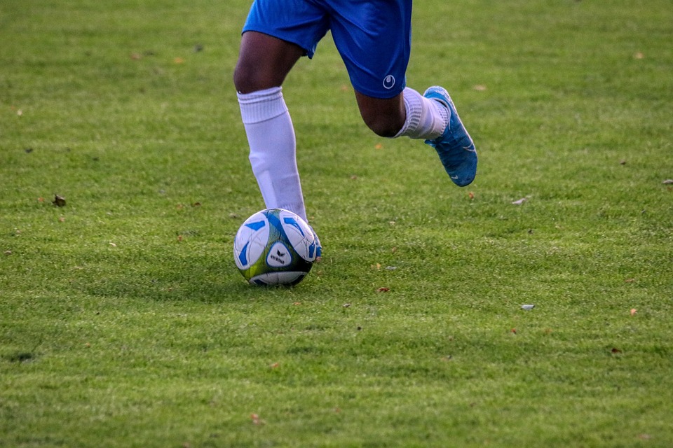Jugendfußball im Fokus: Innsbrucker Hallenturniere im Dezember 2023