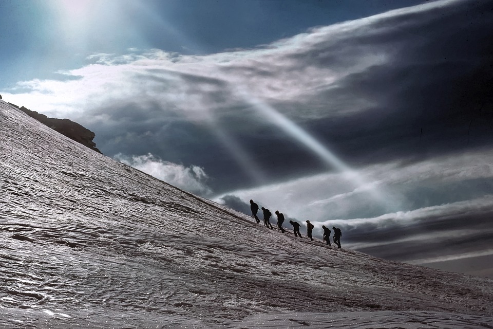 Kletterer zündeln am Waldrand: Bergretter warnt vor Gefahren