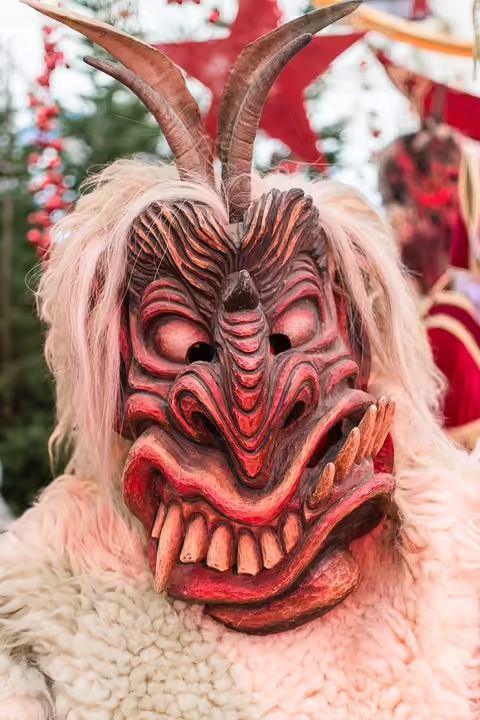 Krampus &amp; Perchten: Die schaurig-schönen Traditionen der Steiermark 2024