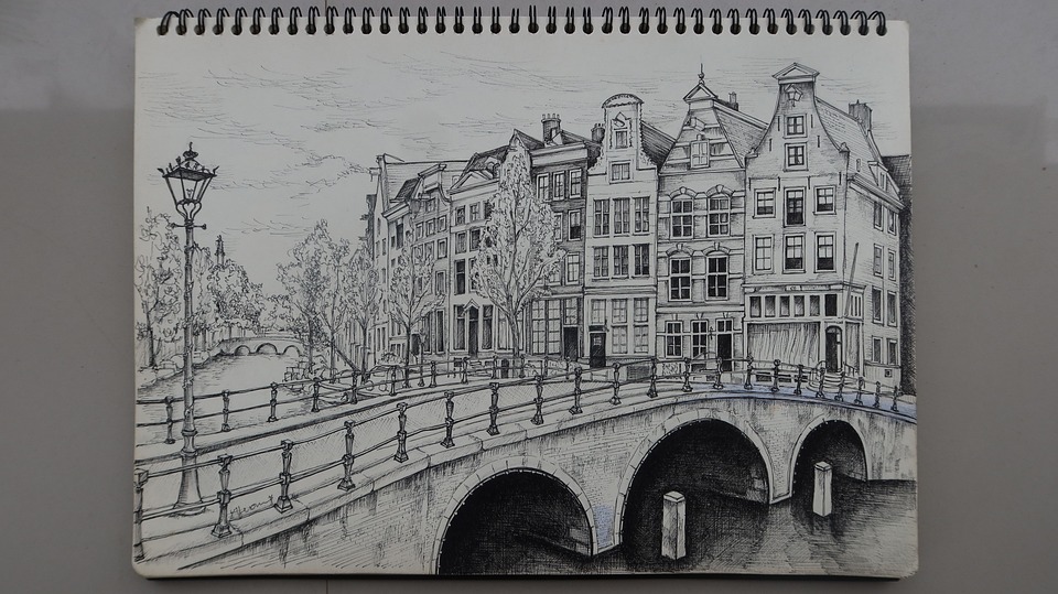 Kreative Meisterwerke: 24 Designer stellen im Südbahnhotel aus