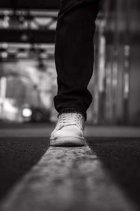 Kreativer Krippenbau-Kurs in Burgauberg: Weihnachtszauber entsteht!