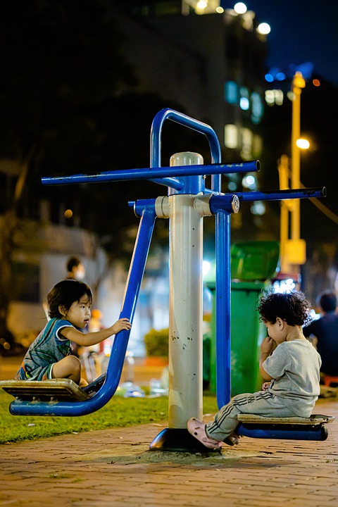 Lesung mit Arnold Mettnitzer: Ein Plädoyer für den Augenblick in Feldkirchen
