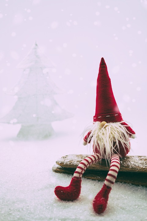 Mühlenteufel und Nikolaus begeistern beim Krampuslauf in Raaba