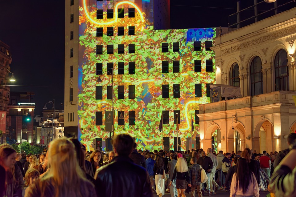 Multimediale Lichtshow in der Votivkirche: Ein Fest für die Sinne!