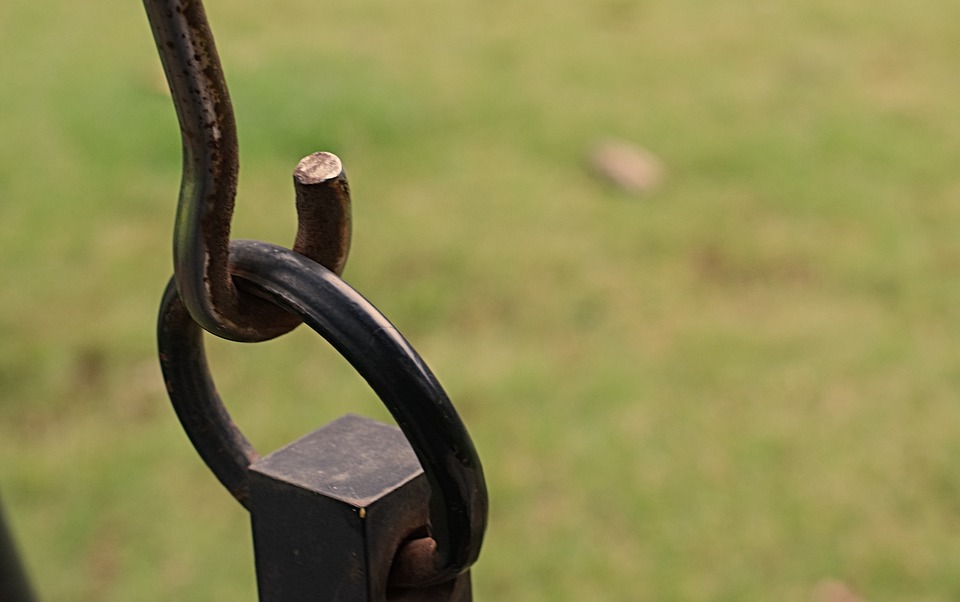Radweg-Unfall in Preding: Zwei Frauen schwer verletzt ins Krankenhaus