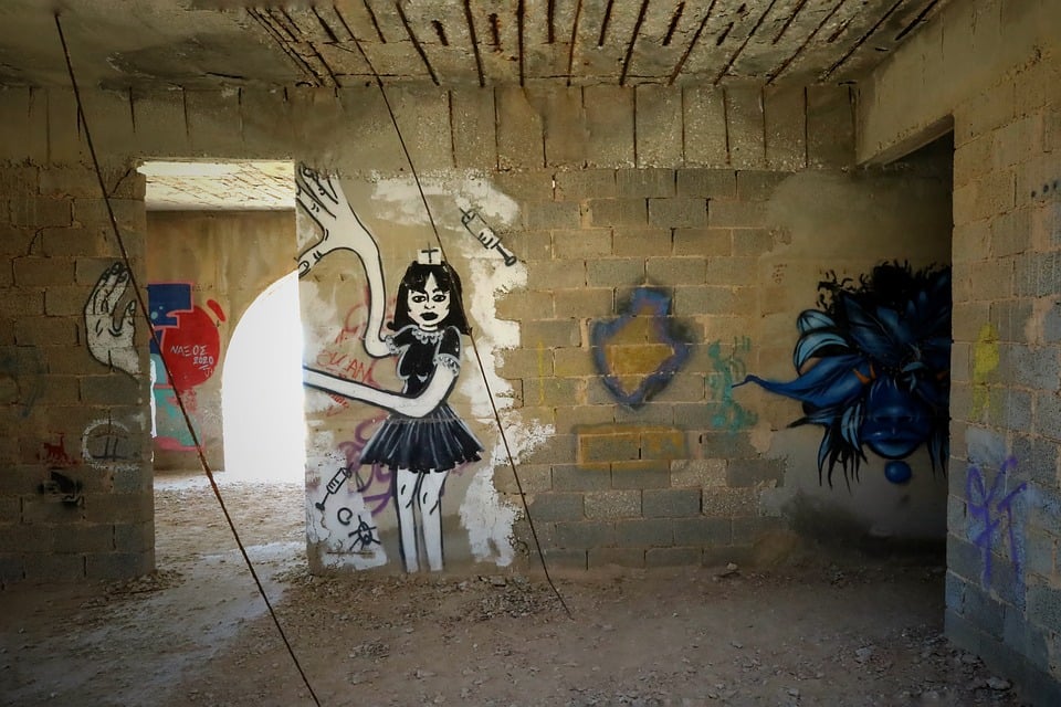 Rauchentwicklung aus Notheizungsanhänger löst Feuerwehr-Einsatz in Thalheim aus