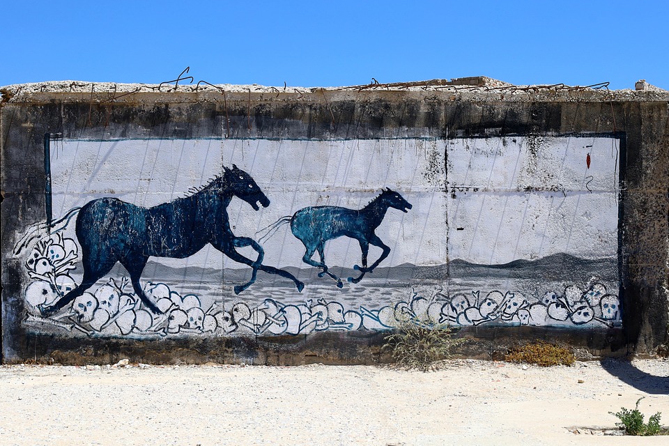 Rauchentwicklung aus Notheizungsanhänger löst Feuerwehreinsatz in Thalheim aus