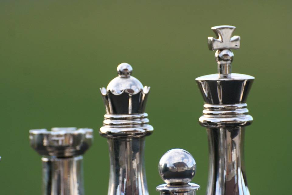 Schicksalhafte Entscheidung: Rumäne wegen Betrugs zu Haftstrafe verurteilt