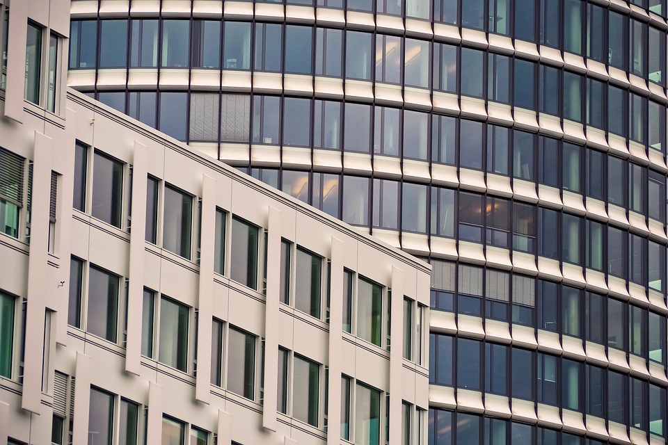 Schwerer Raubüberfall in Krems: Täter auf der Flucht