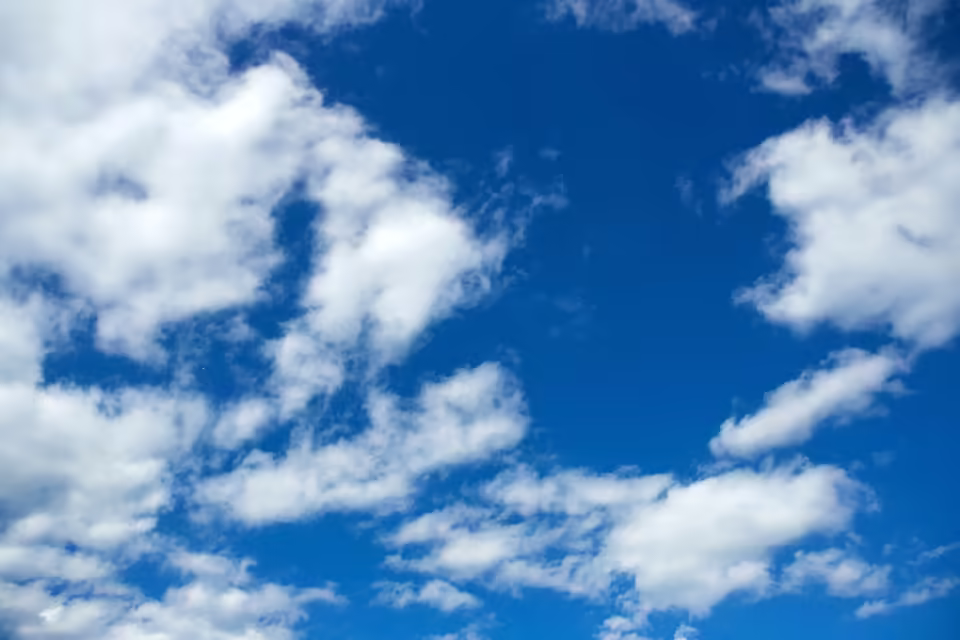 Strahlender Christbaum erleuchtet Ried: Hoher Besuch am Hauptplatz