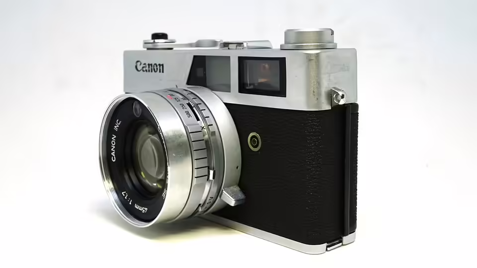 Tragödie in Wien: 17-Jähriger stirbt nach U-Bahn-Unfall