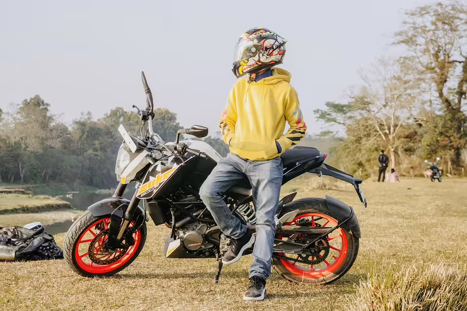 Traktorunfall bei Loosdorf: Fahrer kämpft sich durch unwegsames Gelände