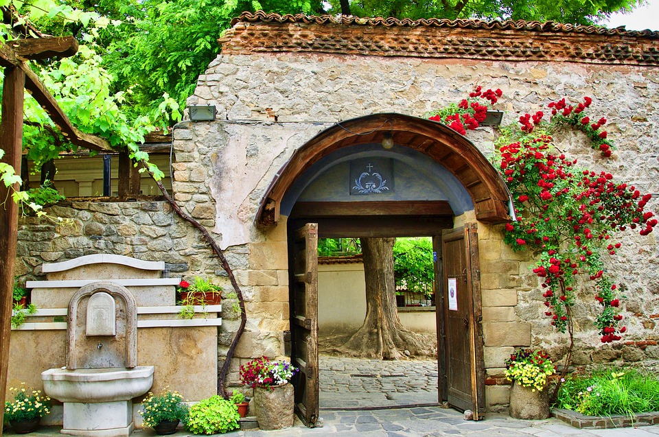 Türöffnung mit Überraschung: Adventskalender der Innenstadt-Unternehmer