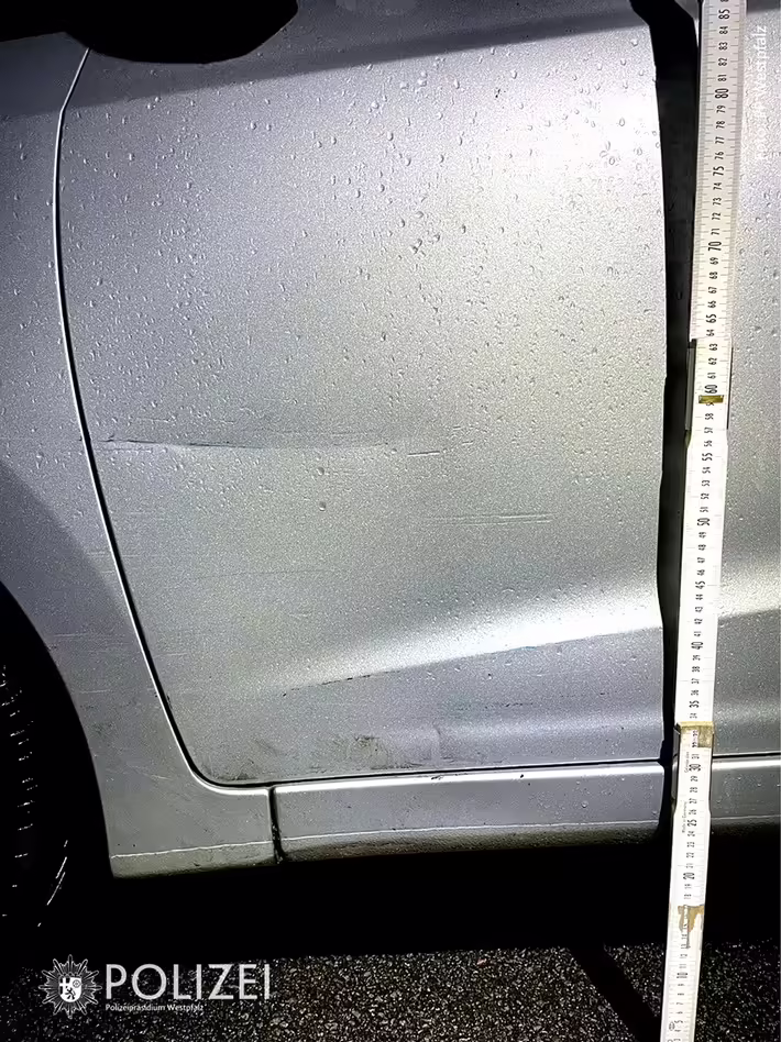 Unfallflüchtiger rammt Hyundai in Pfaffstraße – Zeugensuche läuft!