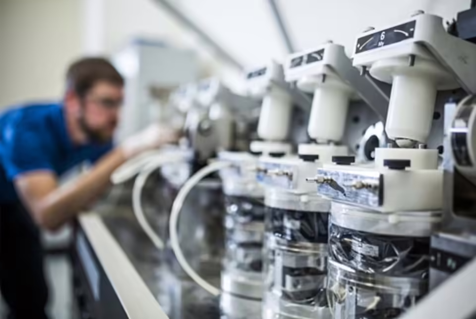 Verkehrsunfall auf der B168: 82-Jähriger nach Kollision im Krankenhaus