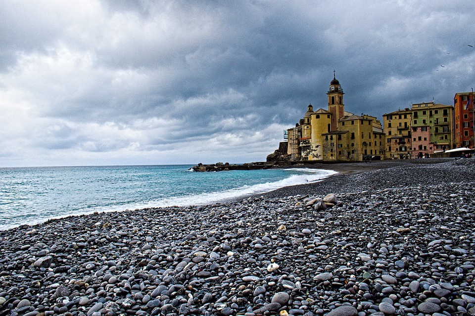 Verletzte Pkw-Lenkerin nach Kollision durch Blitzeis in Bad Mitterndorf