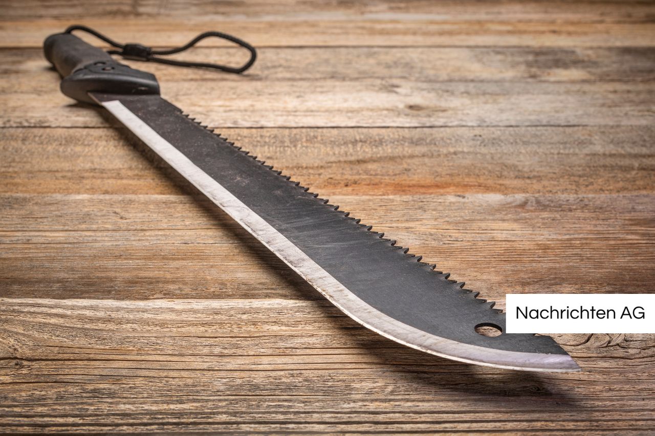 Tödlicher Familiendrama: Sohn greift Vater mit Messer an!