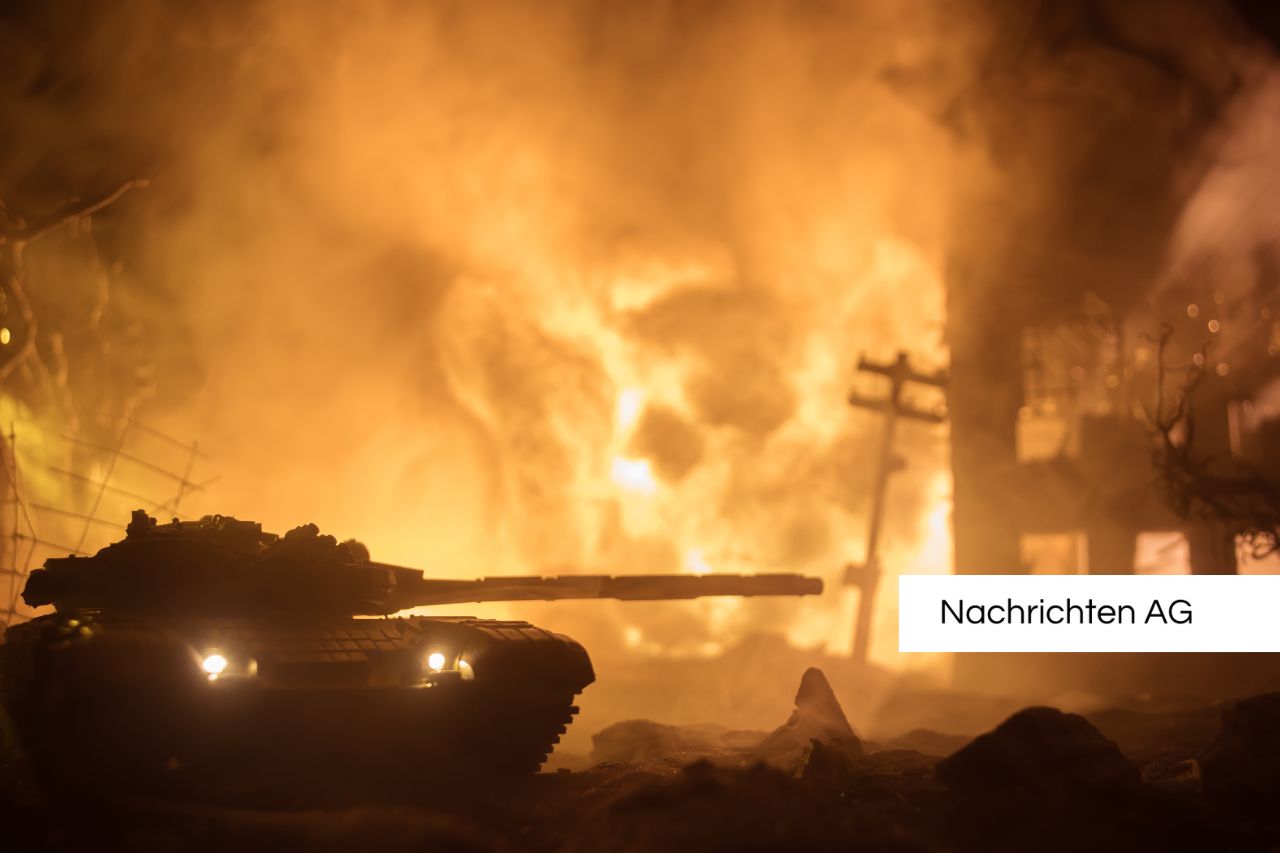 Moskau – Präsident Wladimir Putin äußerte in einem am Sonntag veröffentlichten Kommentar, dass Russland über ausreichende Stärke und Ressourcen verfüge, um den Krieg in der Ukraine zu einem logischen Abschluss zu bringen. Er hoffe jedoch, dass es nicht nötig sei, Atomwaffen einzusetzen. Putins Krieg in der Ukraine Putin befahl im Februar 2022 den Einsatz von …
